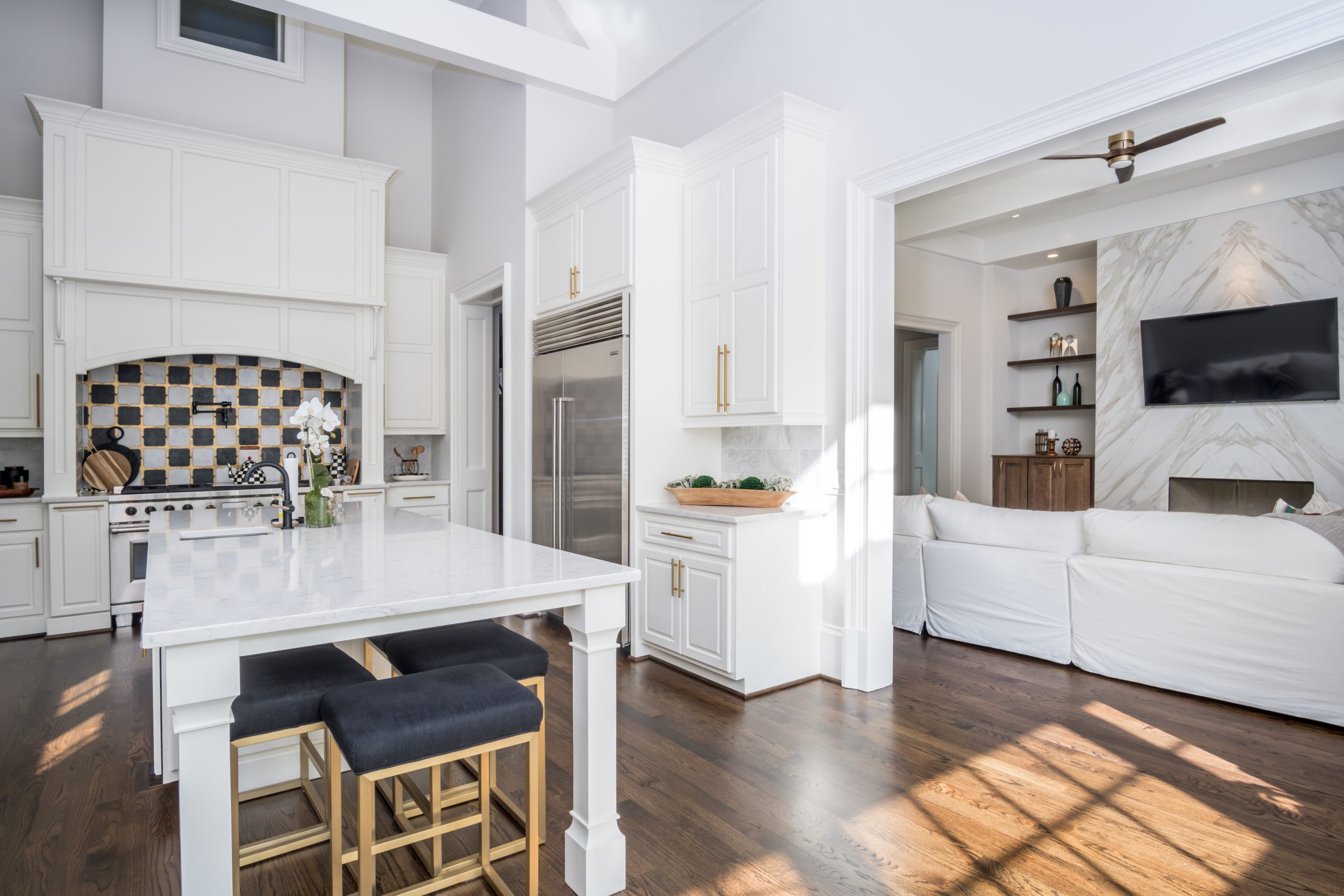 Best Kitchen and Bathroom Cabinet Refinishing & Painting Company Near Me